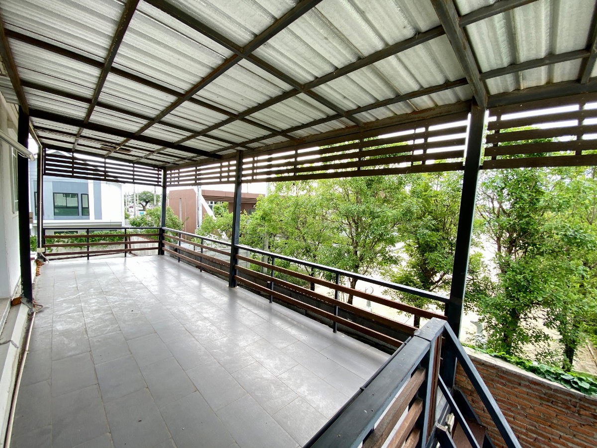 รูป ขายด่วน ขายขาดทุน บ้านเดี่ยวหลังริม มัณฑนา รามอินทรา – วงแหวน ที่ดินใหญ่ 88 ตร.ว. จอดรถได้ถึง 6 คัน ความเป็นส่วนตัวสูง ใกล้ส่วนกลาง - รูปที่ 15/26