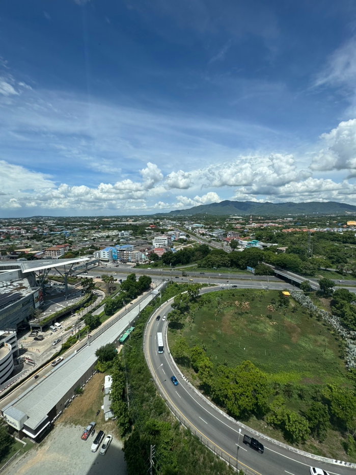 picture Available for rent now! Infinity One condo Central Mall - 6/12