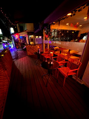 Shophouses for sale MRT Sukhumvit : Wine Bar & Café Takeover   Looking for a business you can walk into and start earning immediately?