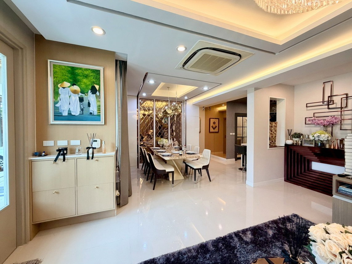 รูป 🔥 บ้านตัวอย่างของโครงการ พร้อมอยู่ ตกแต่งหรู Built-in ใหม่ทั้งหลัง ภัสสร วงแหวน-รามอินทรา - รูปที่ 3/31