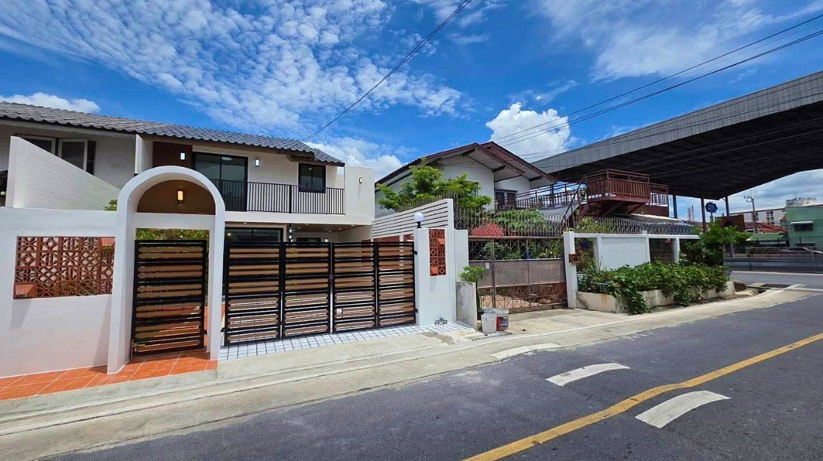 รูป บ้านสวย ๆ หมู่บ้านรัตนาธิเบศร์ บางใหญ่ อยู่หลังเซ็นทรัล เวสเกต MRT ตลาดบางใหญ่อยู่หน้าหมู่บ้าน - รูปที่ 2/26