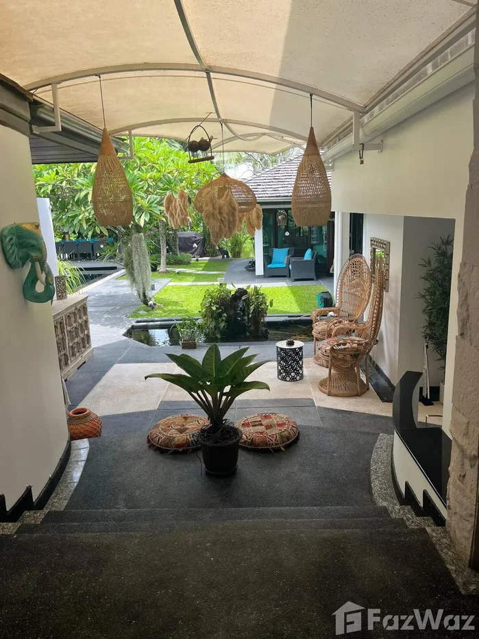 picture Hidden Gem Lakeview Villa & walking distance to Beach 6453078 - 2/49