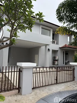 Corner House for rent 5368274