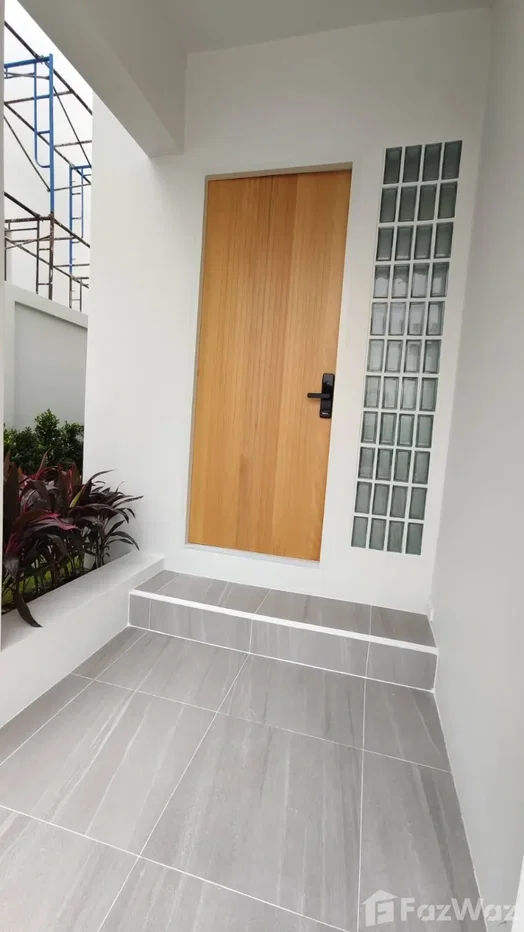 picture New modern 3 beds 3baths corner unit near Robinson Thalang 6415607 - 14/20