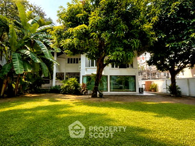 Houses for rent วิทยาลัยเสนาธิการทหาร : 2-BR House near BTS Phloen Chit (ID 2987915)