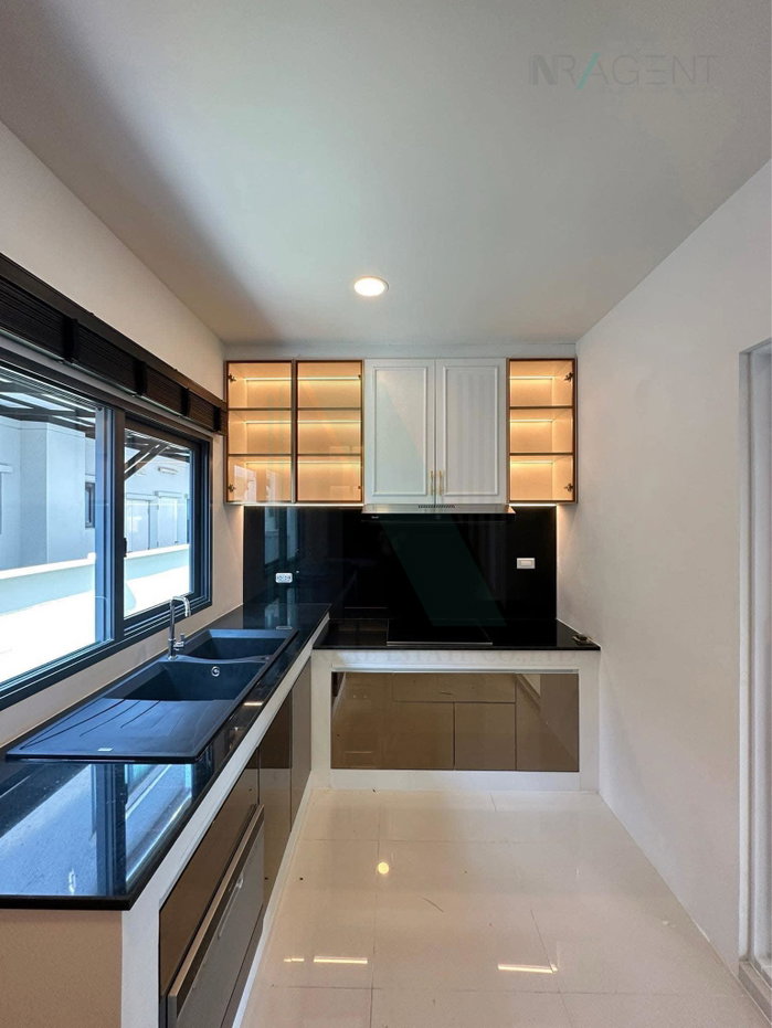 picture 📌 For Rent 2-story House CENTRO BANGNA 4 bedroom 5 bathroom - 4/8