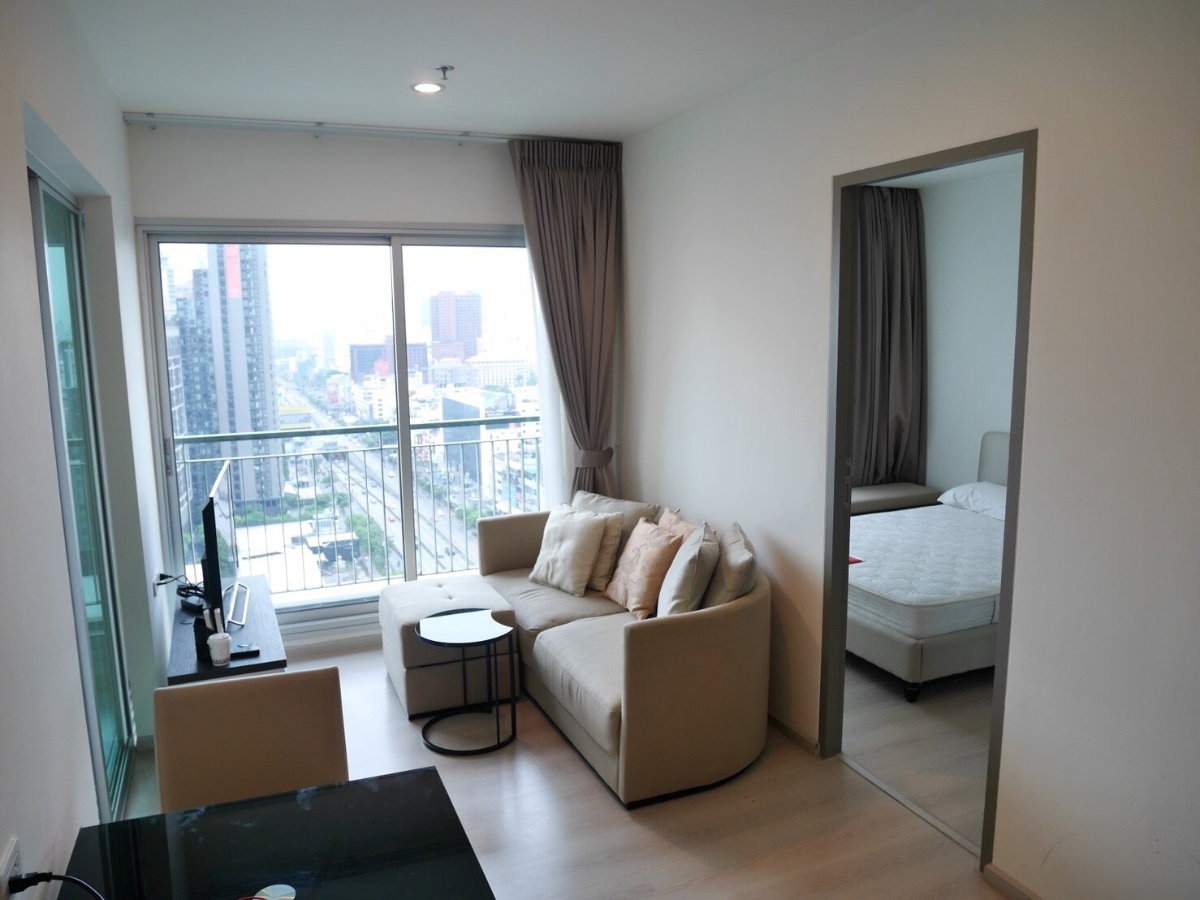 picture Available 10Jul26! Life Ratchada. 1bed 45sqm.  Line id: @pfagent - 2/7