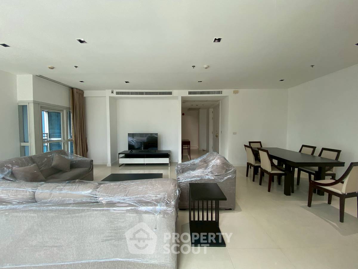 รูป คอนโด 3-ห้องนอน ที่ แอทธินี เรสซิเด้นซ์ ใกล้ BTS เพลินจิต (ID 2990689) - รูปที่ 2/15