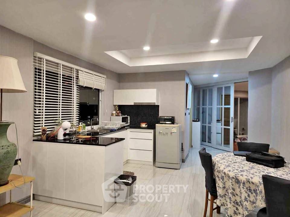 รูป คอนโด 1-ห้องนอน ที่ ปาร์ค บีช คอนโดมิเนียม ใกล้ ปราสาทสัจธรรม (ID 2195574) - รูปที่ 1/8