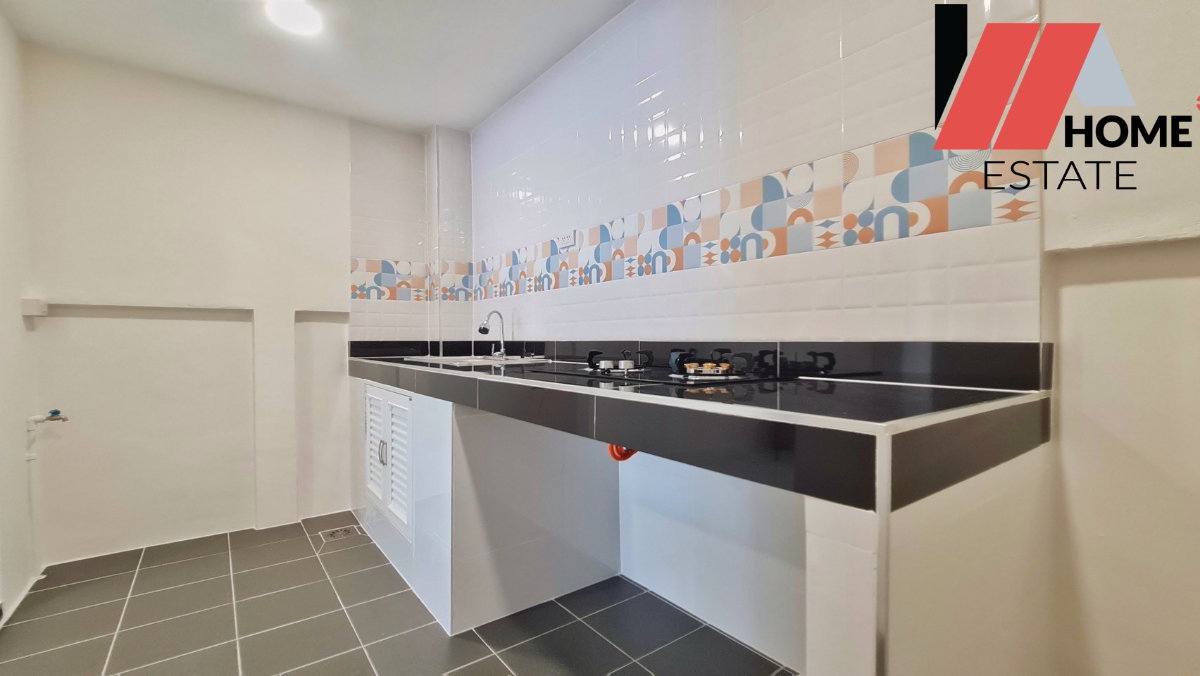 รูป หมู่บ้านลภาวัน 1 บ้านสวย ทำเลดี ตรงข้ามสวนสาธารณะ - รูปที่ 11/14