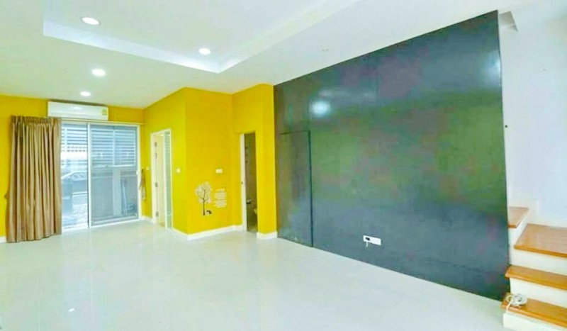 รูป ถูกที่สุดใน3โลก อ่อนนุช73 ทาวน์โฮม 3 ชั้น 3 นอน 3 น้ำ 21 ตร.วา.ลาดกระบัง1-5 อ่อนนุช-วงแหวน ใกล้รพ.จุฬารัตน์ 7 1.2 กม - รูปที่ 7/8