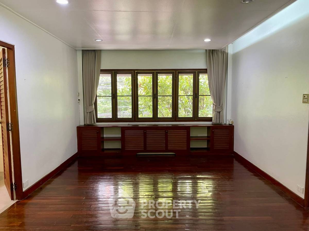 picture 2-BR House near BTS Phloen Chit (ID 2987381) - 6/17