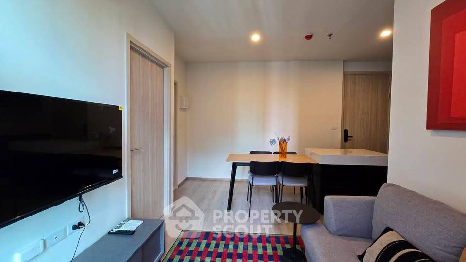 picture 2-BR Condo at Nue District R9 near MRT Phra Ram 9 (ID 2987726) - 4/13