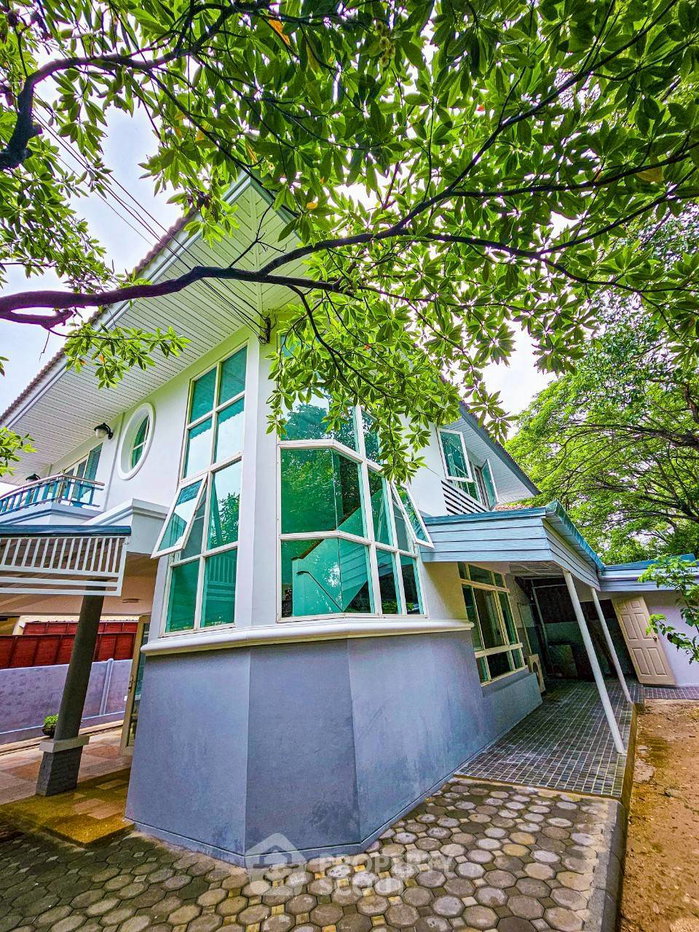 picture 4-BR House in Chai Sathan (ID 2989602) - 28/32