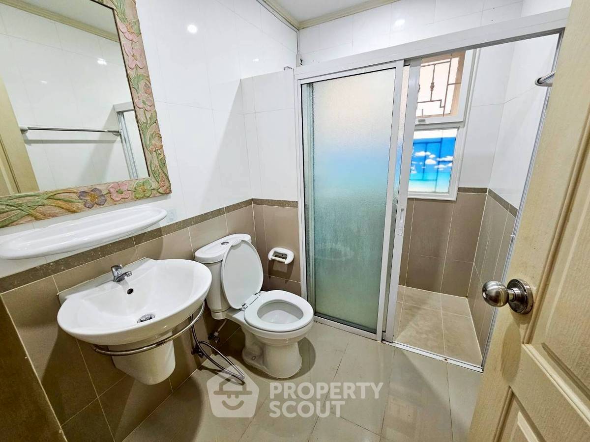 รูป บ้าน 5-ห้องนอน ใน ไชยสถาน (ID 2989667) - รูปที่ 12/22