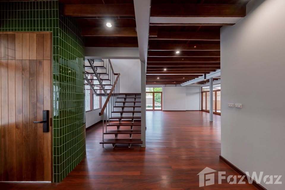 รูป บ้านเดี่ยวให้เช่า 4 ห้องนอน ใน คลองตันเหนือ, กรุงเทพมหานคร 5639365 - รูปที่ 28/29