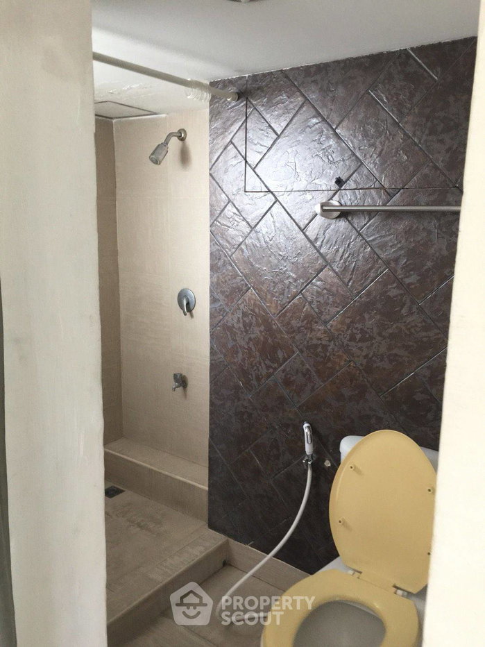 picture 2-BR Condo at Ratchathewi Tower Condominium near BTS Ratchathewi (ID 2989204) - 6/9