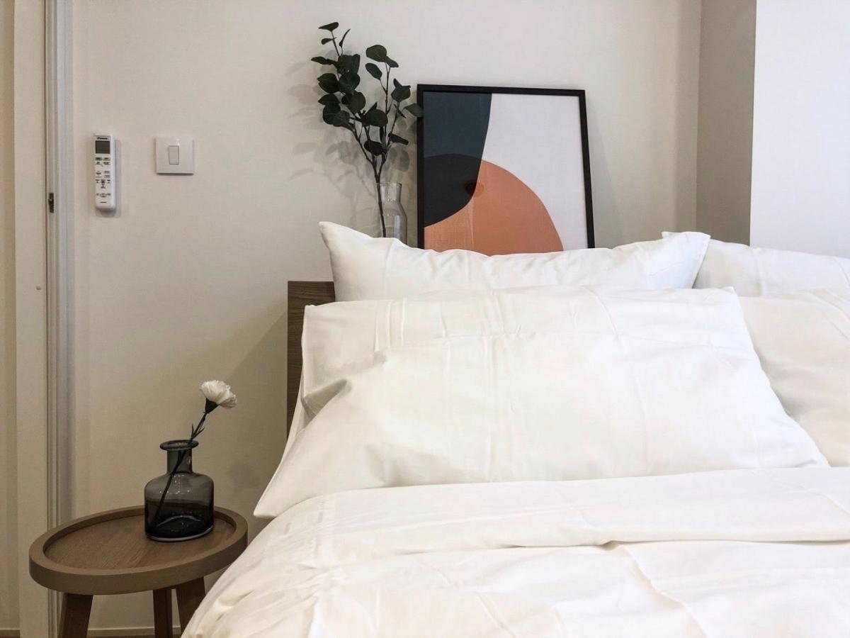 รูป 🏙️✨ FOR RENT: Chambers On-Nut Station — MODERN CITY LIVING! 💰 Rental Price: 16,000 THB/month!! - รูปที่ 2/18