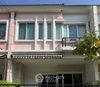 listing thumbnail image 17