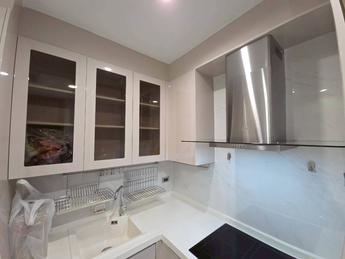 รูป For sale! ...ขายคอนโด Noble Ploenchit: โนเบิล เพลินจิต - ติดรถไฟฟ้า BTS เพลินจิต (1 ห้องนอน 1 ห้องน้ำ ขนาด 51.73 ตรม) - รูปที่ 6/39