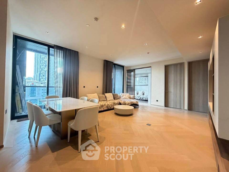 picture 4-BR Condo at The Reserve Sathorn near BTS Sala Daeng (ID 2992041) - 3/20