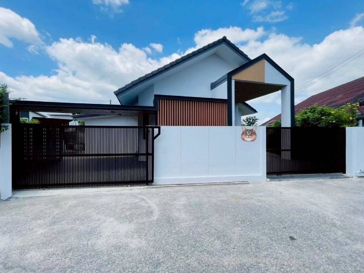 รูป บ้านรีโนเวทใหม่ จอดรถได้ 3 คัน น้ำไม่ท่วม - รูปที่ 12/12