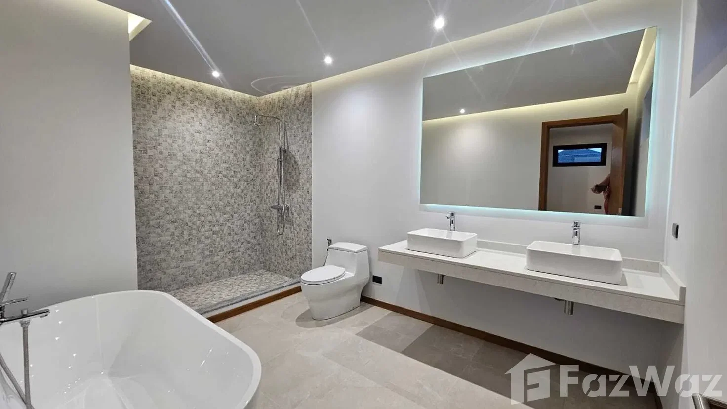 picture Luxury 5 bedroom villa in a secure gated community 6415138 - 13/14