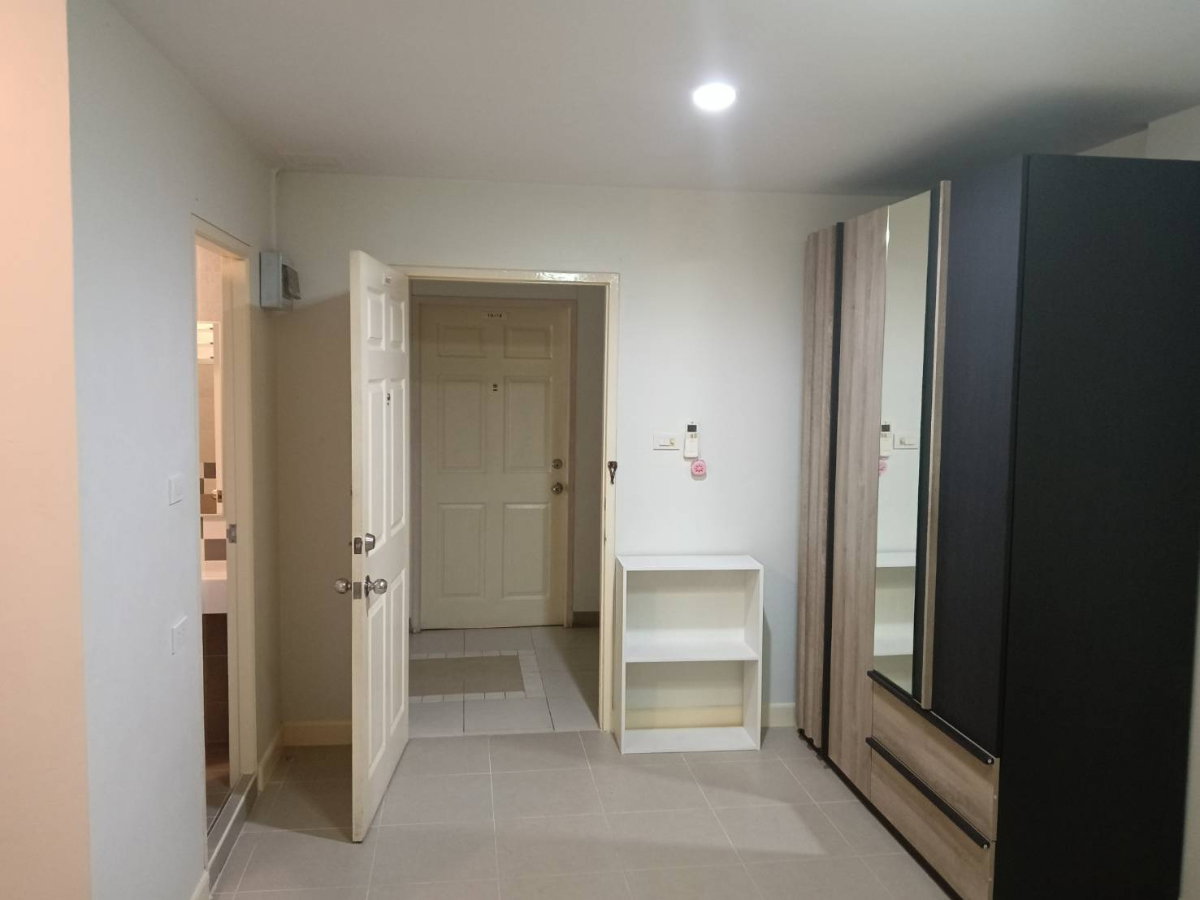 รูป ให้เช่า คอนโด ลุมพินี ทาวน์ รามอินทรา-หลักสี่ (ห้องสตูดิโอ) ชั้น 1 ใกล้ สถานีรถไฟฟ้าสายสีชมพู สถานี รามอินทรา กม 2. - รูปที่ 2/16