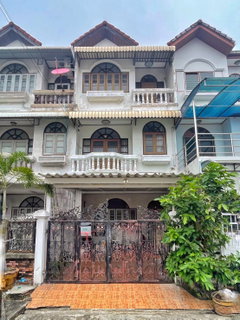 ขาย บ้าน 4 นอน โซนพัฒนาการ เดินทางสะดวก