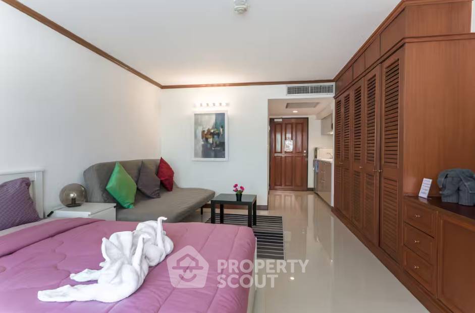 picture Studio Condo at Omni Tower near BTS Nana (ID 2987220) - 1/16