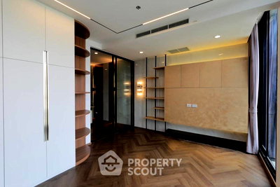 Condos for rent : 100m To BTS Phloen Chit | High-Floor 1-BR Noble Ploenchit (ID 2986361)