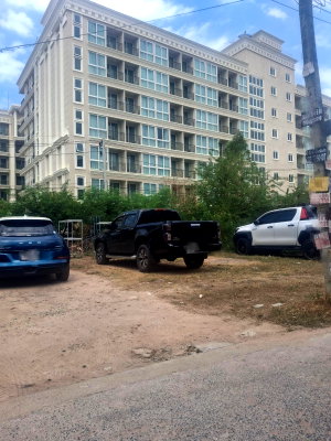 Land for sale Chonburi : Land in the heart of Pattaya in Soi Bongkot located near LK Hotel 360 sq.m suitable for building private villa