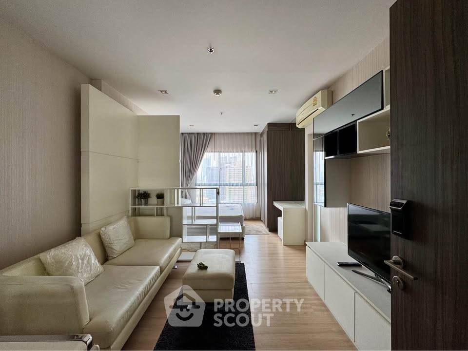 picture 1-BR Condo at Urbano Absolute near BTS Krung Thon Buri (ID 2732127) - 1/9