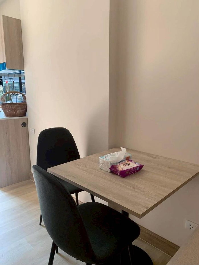 picture Selling The Indeed Condo Grand Canal. Beautiful unit, move in Ready. Great value. - 2/7