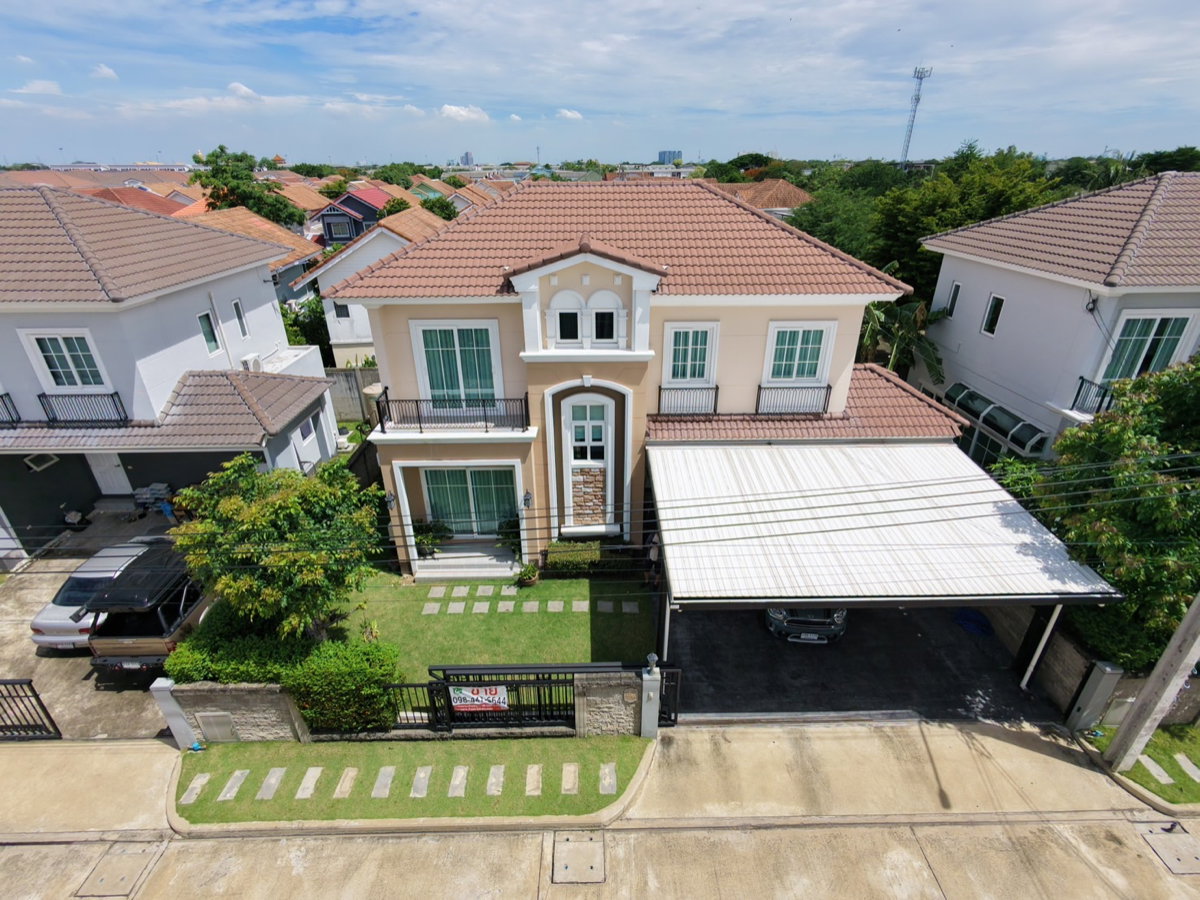 Urgent Sale! Luxury detached house, Grandio Grandio Ramintra Wongwaen. Full-furnitured Ready to move in, near Chalong Rat Expressway