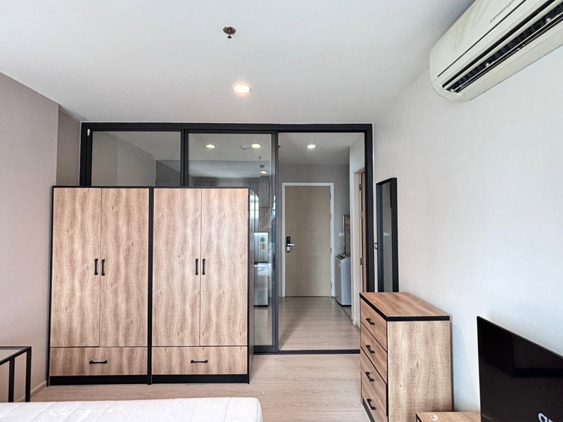 picture Rhythm asoke 2  for rent near MRT Rama 9 - 4/11