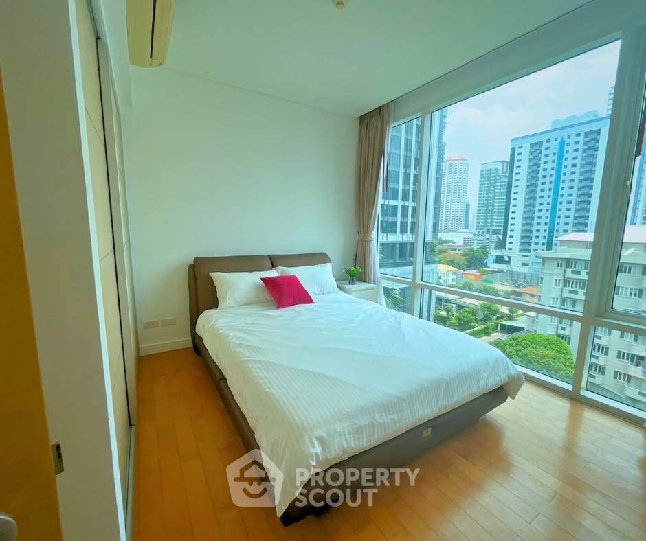 picture 2-BR Condo at Fullerton Sukhumvit near BTS Ekkamai (ID 2990009) - 8/9