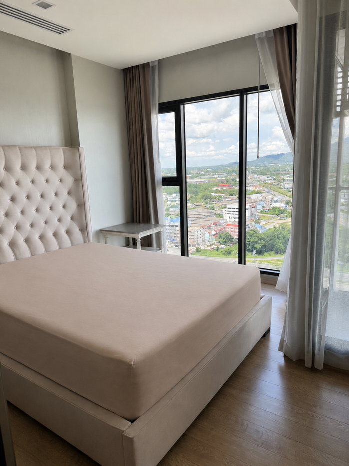 picture Available for rent now! Infinity One condo Central Mall - 2/12
