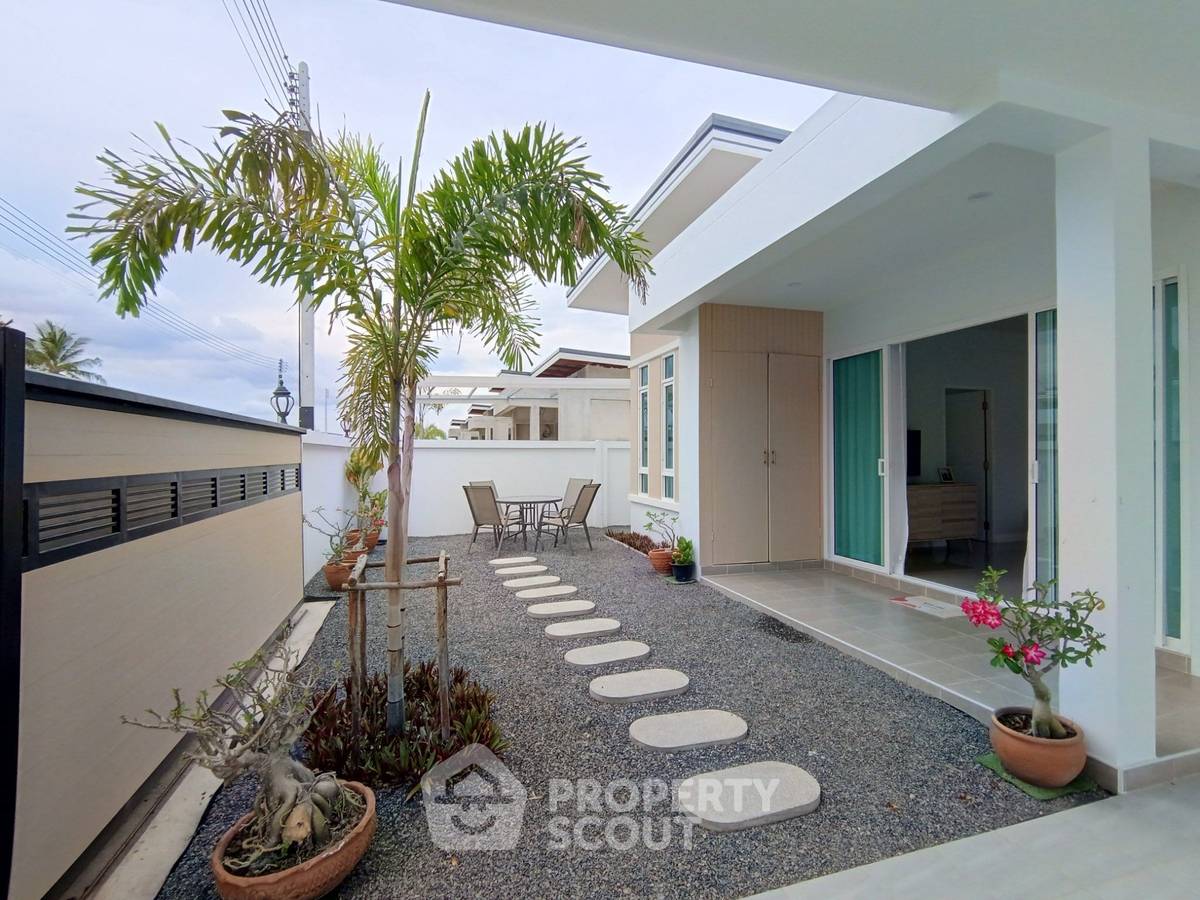 รูป บ้าน 3-ห้องนอน ใกล้ เดอะ เวเนเซีย (ID 2097948) - รูปที่ 2/8