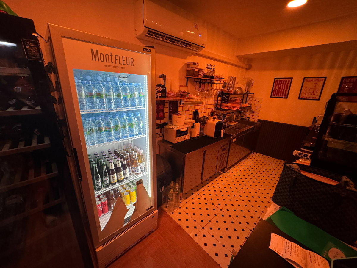 picture Wine Bar & Café Takeover Looking for a business you can walk into and start earning immediately? - 11/19