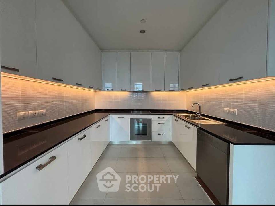 picture 4-BR Condo at 185 Rajadamri near BTS Ratchadamri (ID 2989324) - 7/19