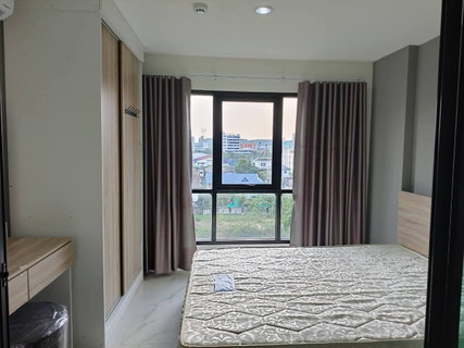 รูปภาพ This condo is on Chaengwattana Road