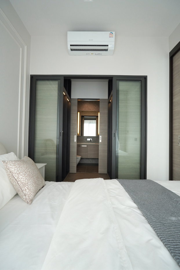 picture Owner post - The crest park residences - 6/10