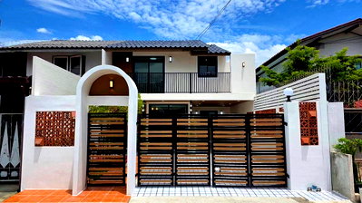 บ้านแฝด ถนนรัตนาธิเบศร์ : บ้านแฝด สวย ๆ หมู่บ้านรัตนาธิเบศร์ บางใหญ่   อยู่หลังเซ็นทรัล เวสเกต  MRT ตลาดบางใหญ่อยู่หน้าหมู่บ้าน
