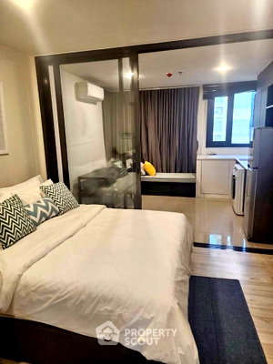 Condos for sale : 1-BR Condo At XT Huaikhwang, 100m To MRT Huai Khwang (ID 2987589)