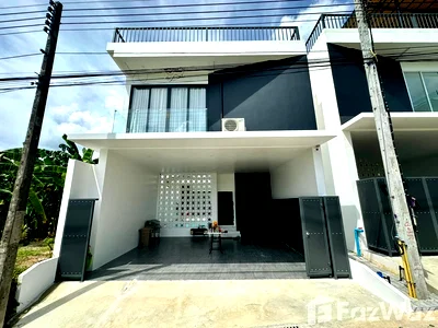 Houses for rent Wiset Road Phuket : 3 Bedroom Villa for rent in Rawai, Phuket  5586885