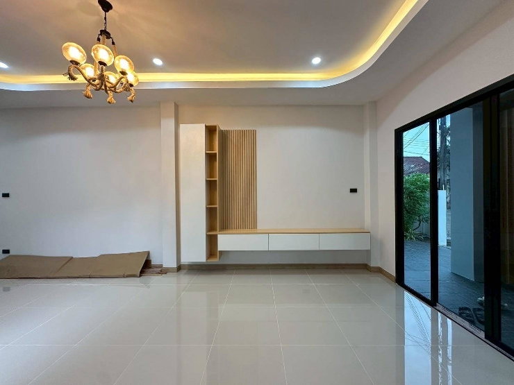 รูป บ้านรีโนเวทใหม่ จอดรถได้ 3 คัน น้ำไม่ท่วม - รูปที่ 4/12