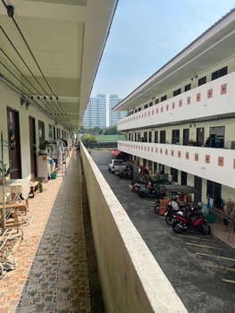 รูป นักลงทุนห้ามพลาด! ที่ดินผืนใหญ่ 918 ตร.ว. อพาร์ตเมนต์ผู้เช่าแน่น Serene apartment ( ซีรีน อพาร์ตเมนต์ ) อ่อนนุช ซอย ขวัญจันทร์ 2 - รูปที่ 17/19
