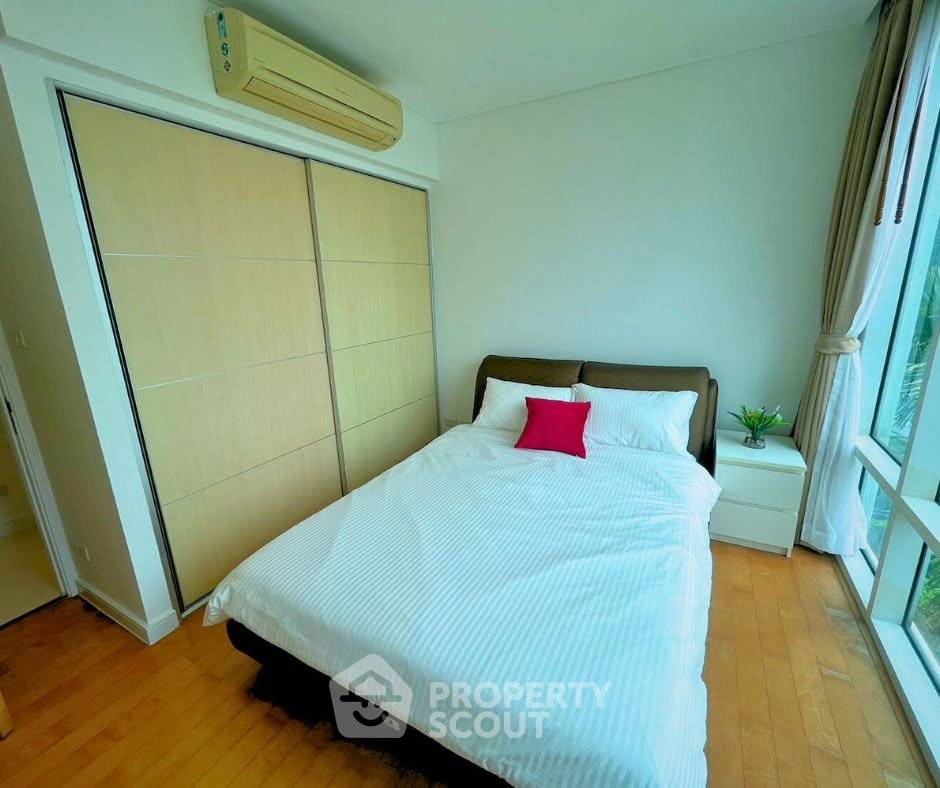 picture 2-BR Condo at Fullerton Sukhumvit near BTS Ekkamai (ID 2991185) - 8/9