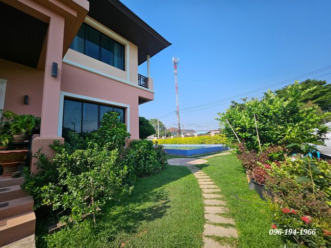 5-bed house for rent, 650 sqm, 476 sq wah, Bang Khae